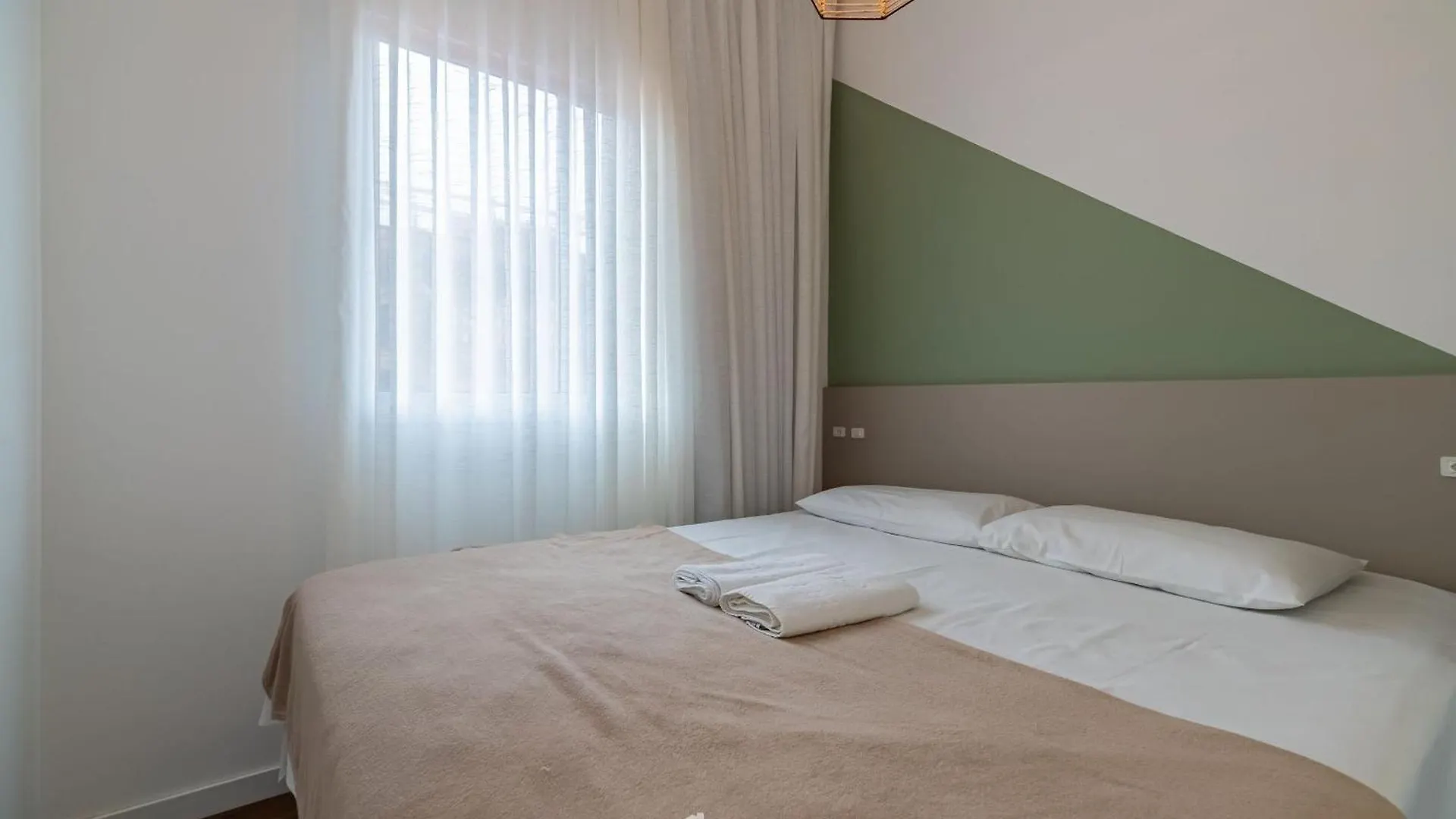 Lindos Studios Vec Bombinhas Apartment