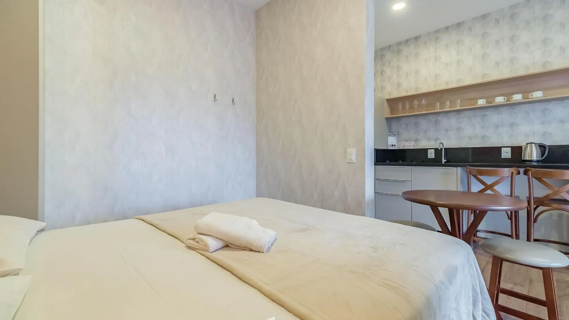 Apartamento Lindos Studios Vec Bombinhas